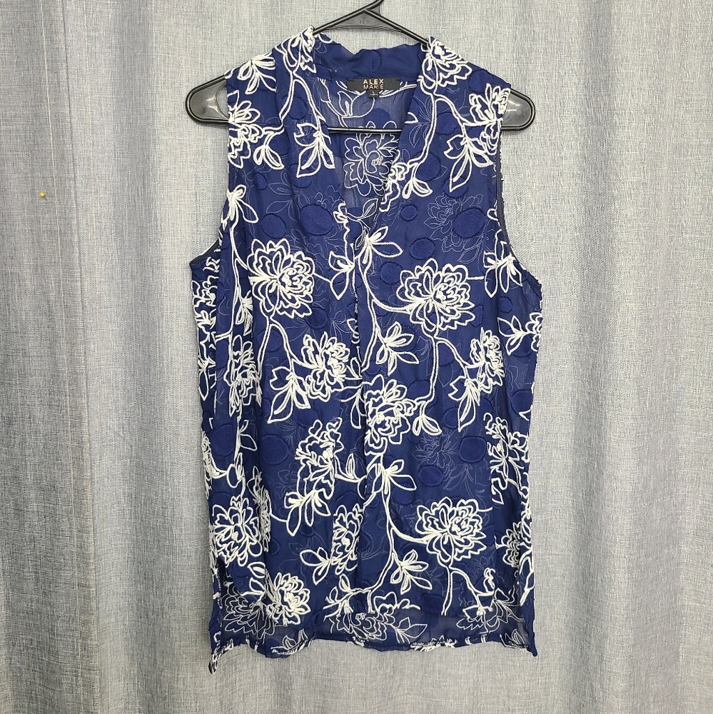 Alex marie women's blue v-neck chiffon sleeveless top L